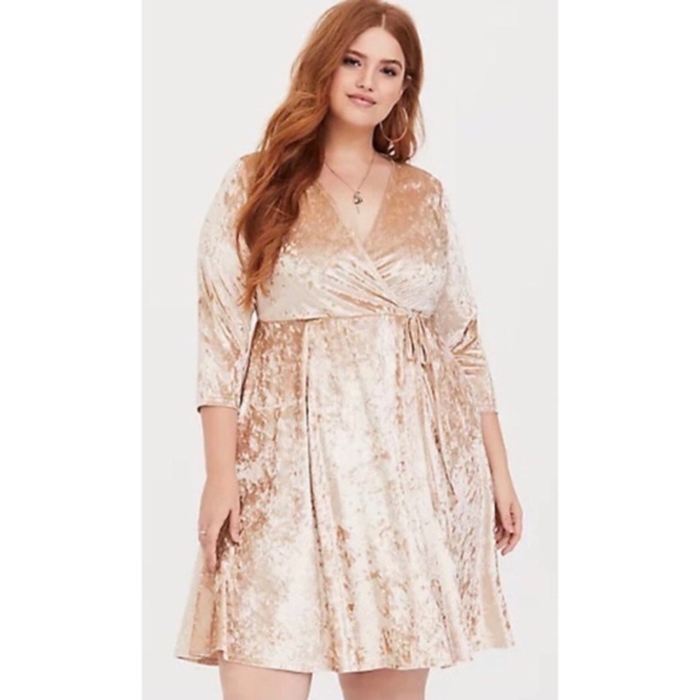 Torrid Champagne Velvet Tie Wrap Dress Size 6